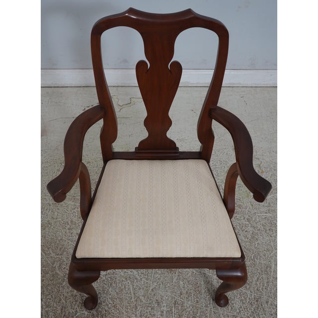 Age: C.1976 Details: Finish No.24 Model 110 Queen Anne Legs & Pad Feet Condition: Excellent Condition - Minor Signs Of...