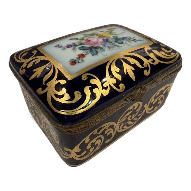 Limoges France Hand Painted Porcelain Trinket/Jewelry Box With Floral Accents For Sale