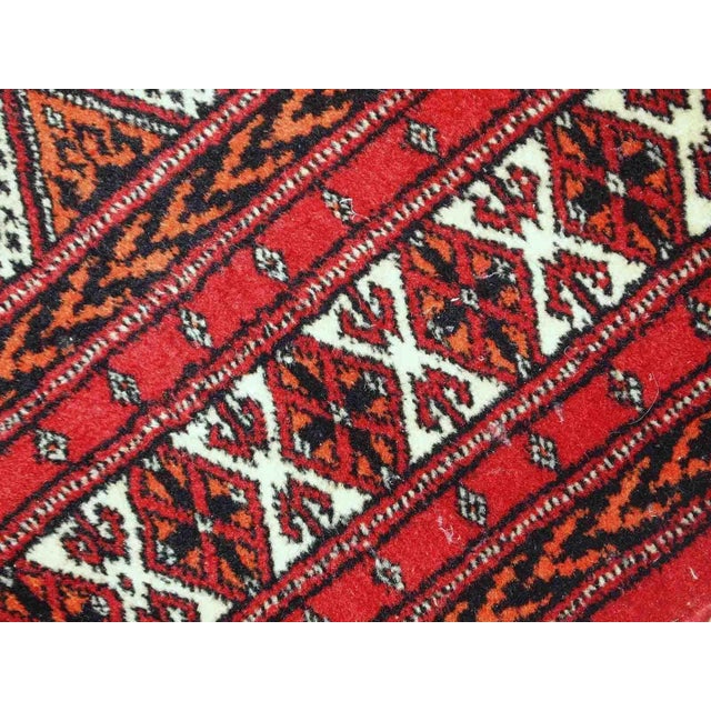 Textile 1960s Handmade Vintage Pakistani Lahore Distressed Rug 2.6' X 4.7' For Sale - Image 7 of 9