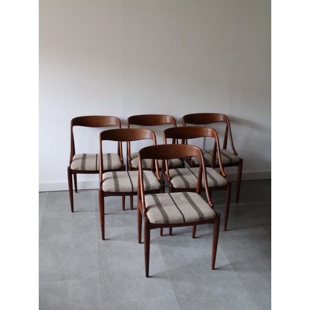 Uldum Møbelfabrik Vintage Danish Dining Chairs in Teak by Johannes Andersen for Uldum Møbelfabrik, 1960s, Set of 6 For Sale - Image 4 of 11