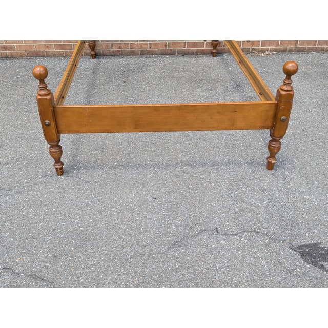 Mid 20th Century Mid 20th Century Solid Maple Colonial Early American Full Size Cannonball Bed Frame For Sale - Image 5 of 7