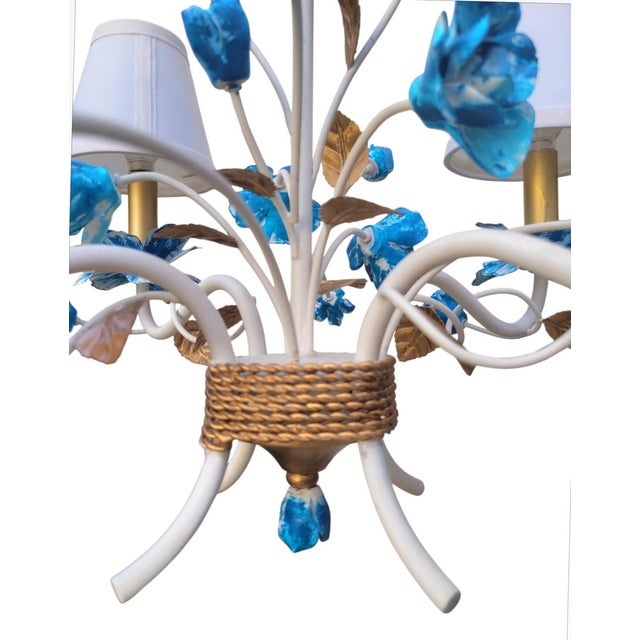 Currey & Company Vintage Small 4 Light Tole Newly Hand Painted Blue White Chinoiserie Rose Leaf Chandelier For Sale - Image 4 of 9