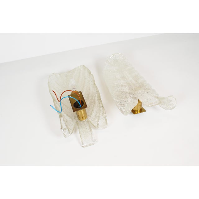 1960s Large Leaf-Shaped Wall Lamps in Murano Glass from Barovier & Toso, 1960s, Set of 2 For Sale - Image 5 of 8