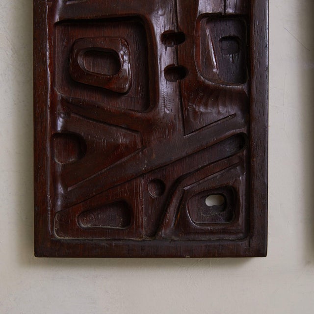 Brown Italian Carved Wooden Wall Panel by Gianni Pinna, 1970s For Sale - Image 8 of 9