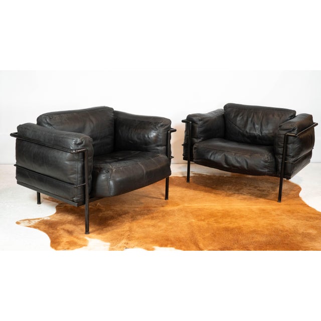 Cassina 1980s Le Corbusier Lc3 Grand Modele Attr. Lounge Chairs - A Pair For Sale - Image 4 of 16