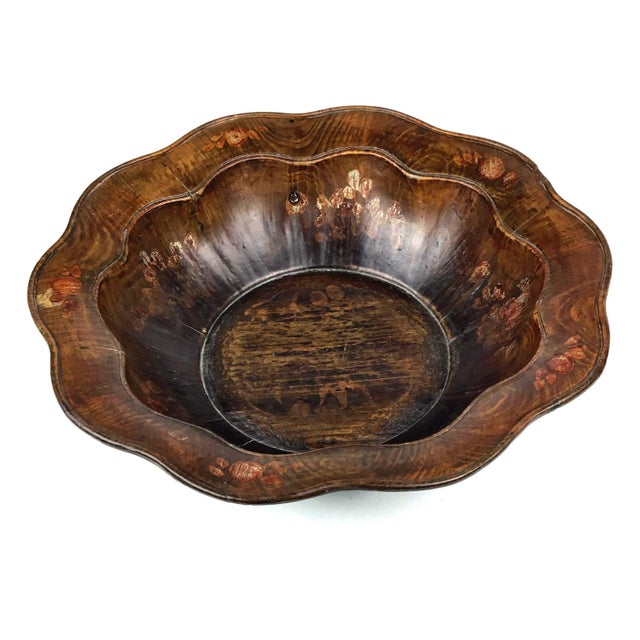 Late 19th Century 19th Century Chinese Qing Gilt Painted & Carved Wooden Bowl For Sale - Image 5 of 9