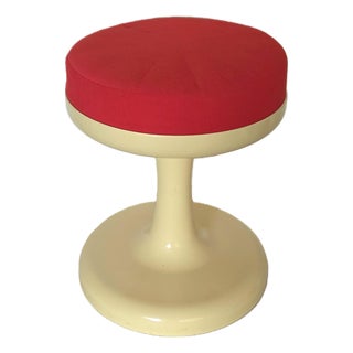 Iconic 1970s Space Age Tulip Stool, German Plastic Stool in Red For Sale