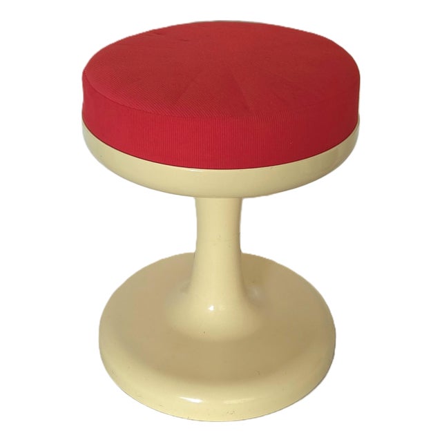 Iconic 1970s Space Age Tulip Stool, German Plastic Stool in Red For Sale