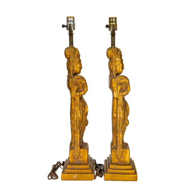 This exquisite pair of 1960s Tony Paul Hollywood Regency lamps embodies timeless elegance and opulence. Featuring the...