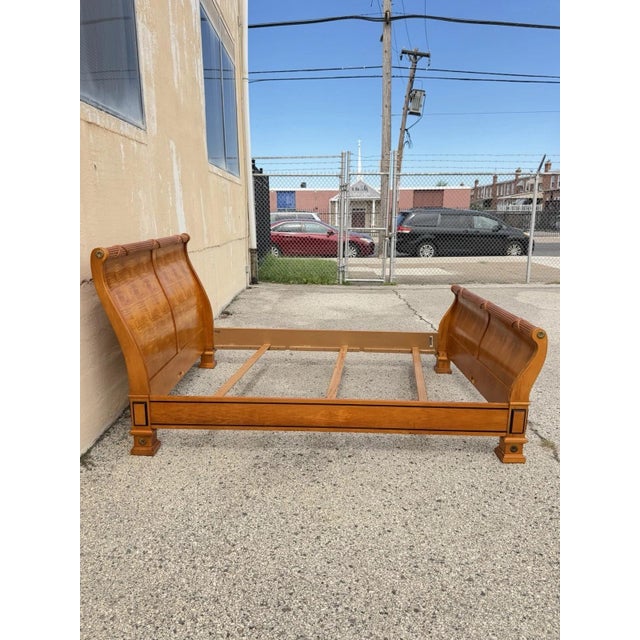 Traditional Thomasville Grand Classics Neoclassical Empire Queen Size Maple Wood Sleigh Bed For Sale - Image 3 of 18