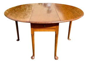 Gateleg Table in Mahogany