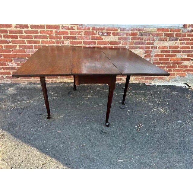 George III Mahogany Drop-Leaf Table Last Quarter 18th Century For Sale - Image 4 of 11