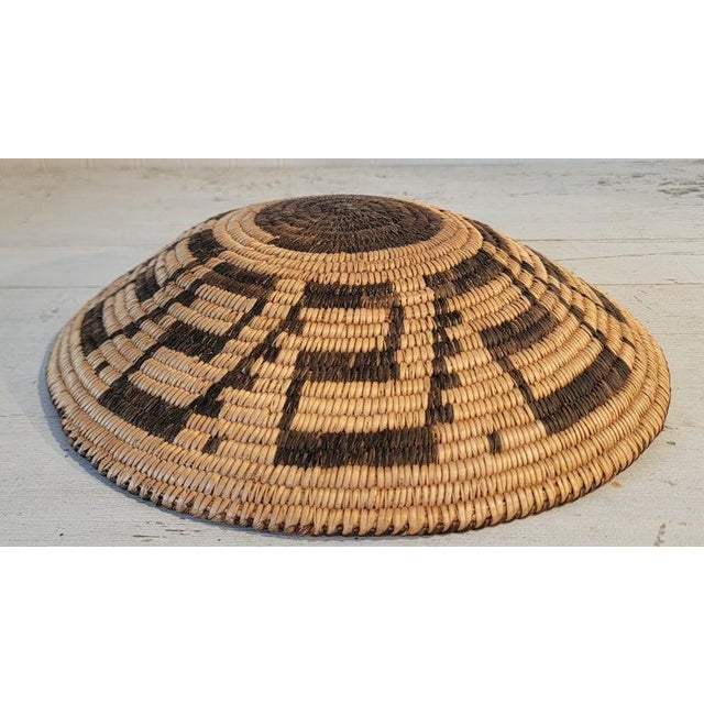 Early 20th Century Large American Hand Woven Geometric Basket For Sale In Los Angeles - Image 6 of 8