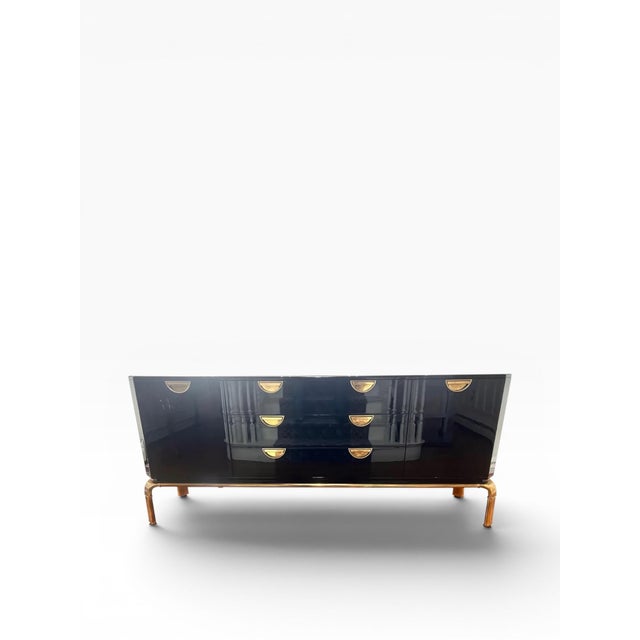 John Widdicomb 1970s John Widdicomb Black Lacquered Credenza With Brass Hardware For Sale - Image 4 of 14