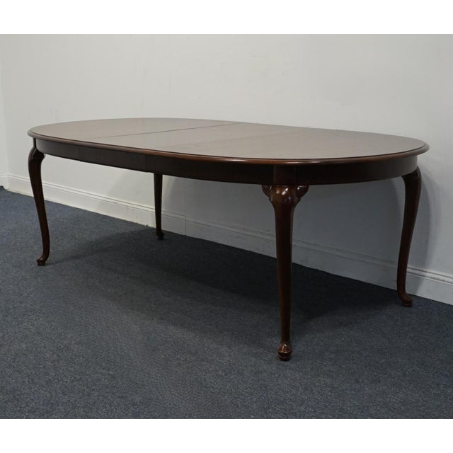 Traditional Thomasville Furniture Collectors Cherry Collection 88" Oval Dining Table 10121-752 For Sale - Image 3 of 11