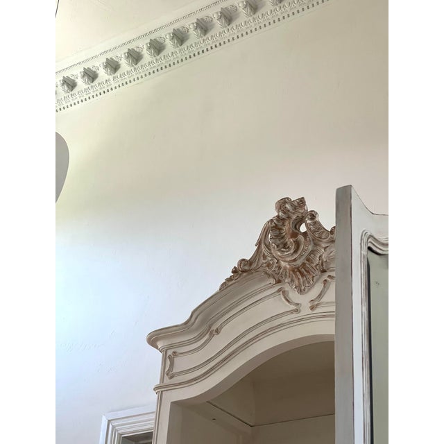 19th Century French Hand-Carved Mirrored Armoire – Single Door, Ornate Crest, Distressed White For Sale - Image 10 of 12
