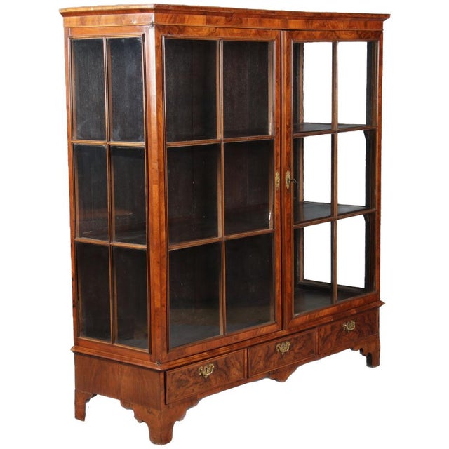 Age/age and origin/origin: The display case is probably from around 1800 and the origin is England Mass/dimensions:...
