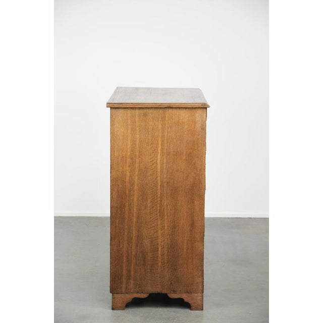 Large Antique English Blonde Oak Chest of Drawers with Gilt Elements, 18th Century For Sale - Image 4 of 14