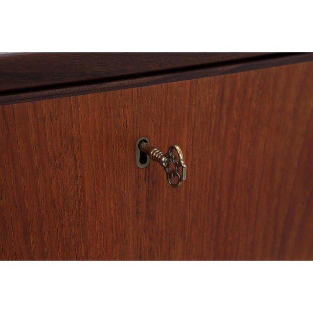 Mid-Century Rosewood Chest of Drawers For Sale - Image 11 of 14