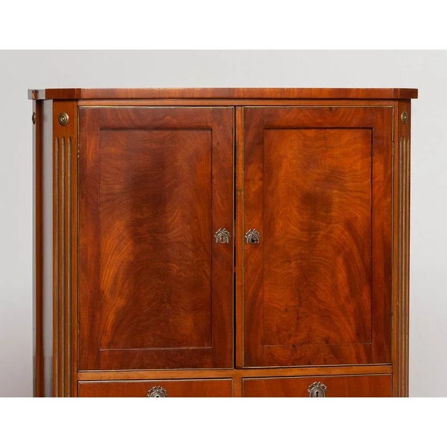 Louis XVI French Mahogany Veneer Cabinet with Brass Inlays, 1790s For Sale - Image 15 of 17