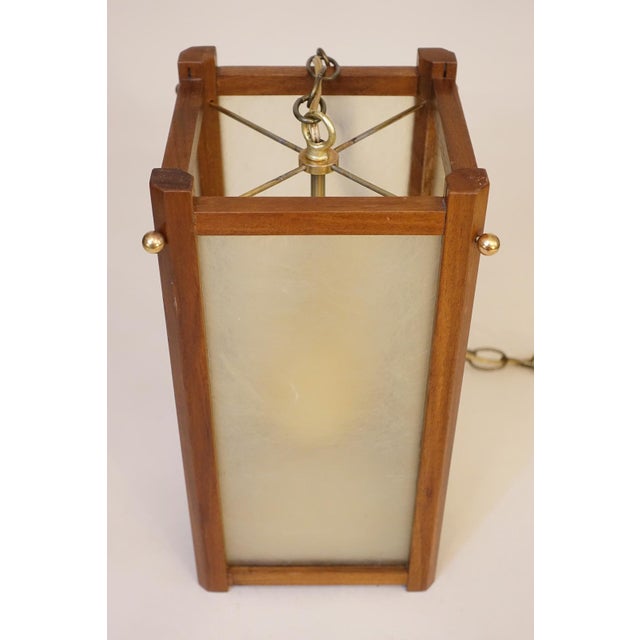 Brass 1950s Mid Century Modern Fiberglass Walnut Brass Lantern Hanging Swag Lamp For Sale - Image 8 of 11