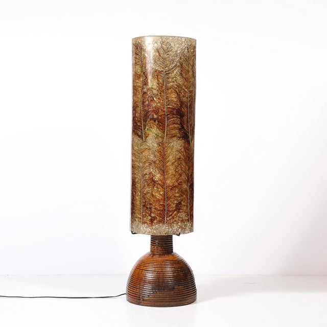 Mid-Century Ceramic Table Lamp W/ Naturalist Resin Shade & Illuminated Cutout For Sale - Image 16 of 18