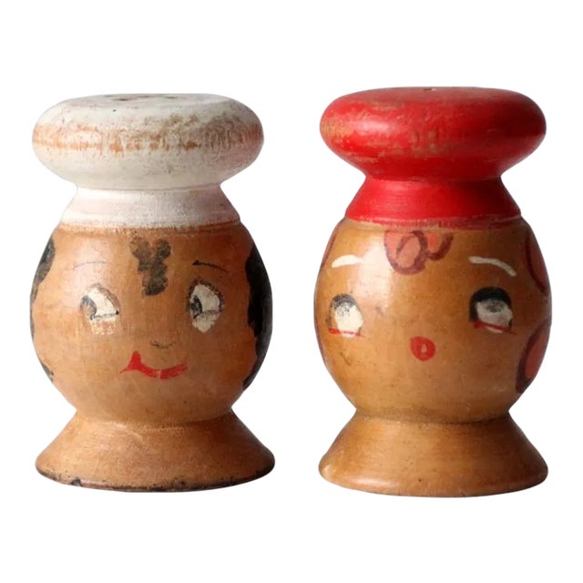 Mid Century Wood Salt & Pepper Shakers Set For Sale