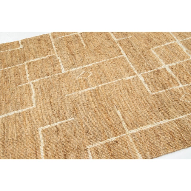 Modern Soumak Natural Jute & Cotton Rug Handmade in Tan For Sale - Image 4 of 9