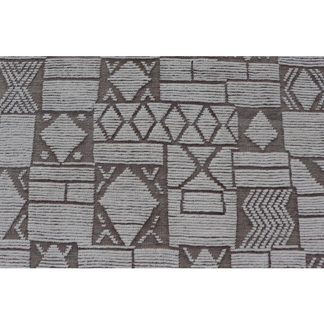 Large Modern Hand-Knotted Moroccan Rug in Wool With Sub-Geometric Design For Sale In Atlanta - Image 6 of 12