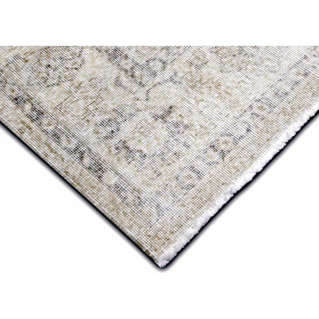 Traditional 1960s Turkish Oushak Rug For Sale - Image 3 of 6