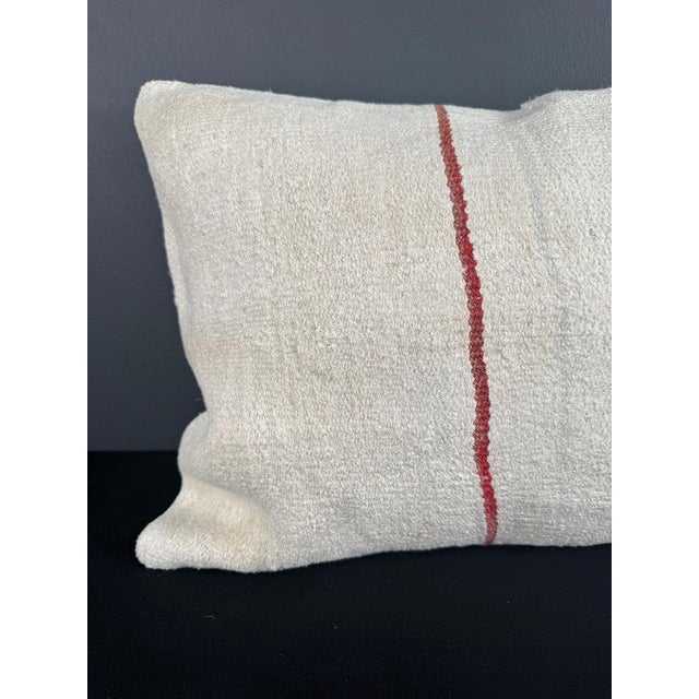 Contemporary Turkish Hemp Pillow Cushion Natural Beige Red Pillow Cushion Cover 16" x 24" For Sale - Image 3 of 4