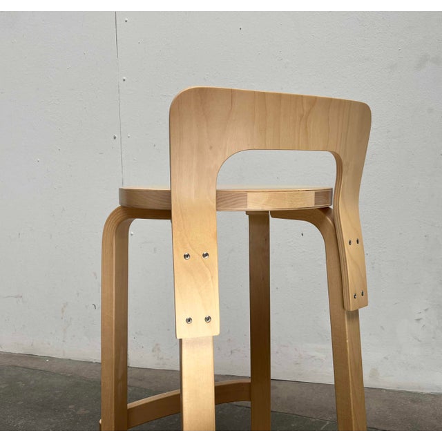 Mid-Century Modern K65 High Chair Barstools by Alvar Aalto for Artek, Finland, 2017, Set of 3 For Sale - Image 6 of 18