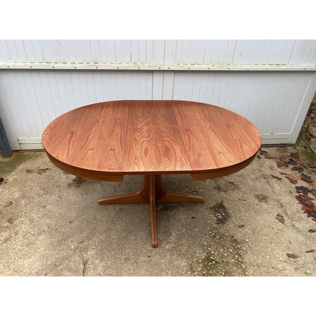 1970s Scandinavian Round Extendable Table in Teak, 1970s For Sale - Image 5 of 18