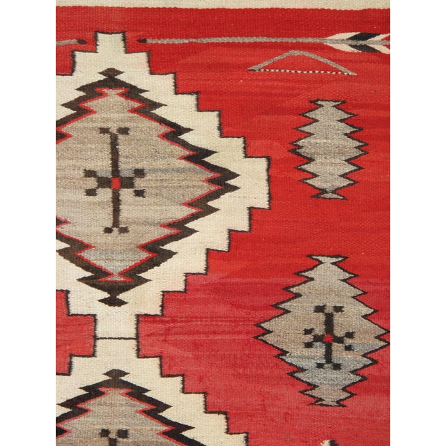 Authentic Navajo Rug c.1920 – Handwoven Native American Textile Geometric Design For Sale - Image 11 of 18