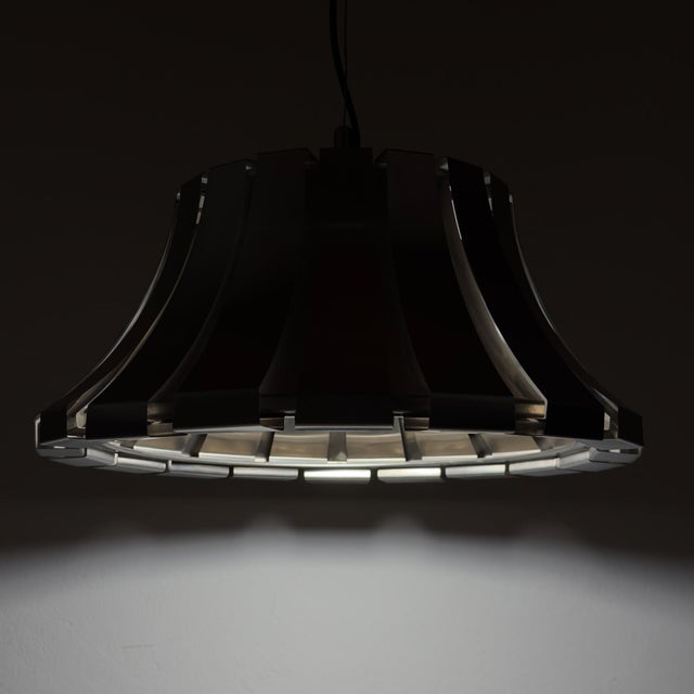 1960s Vintage Metal Pendant Lamp attributed Elio Martinelli for Martinelli Luce, Italy, 1960s For Sale - Image 5 of 18