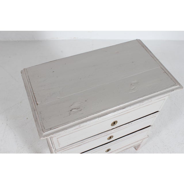 Small Louis XVI Danish Gray Chest of Drawers, 1900s For Sale - Image 6 of 11