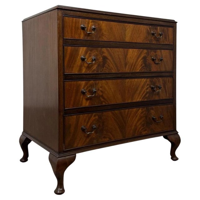 20th Antique Century Mahogany Chest of Drawers For Sale - Image 4 of 9