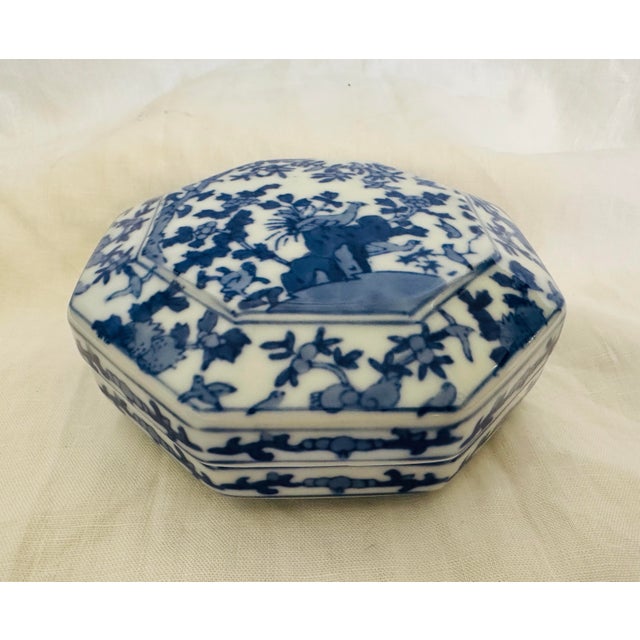 Vintage Blue & White Porcelain Trinket Box For Sale - Image 4 of 9