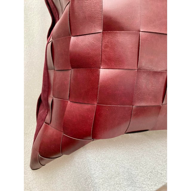 Contemporary Contemporary Vegan Leather Basketweave Euro Cover For Sale - Image 3 of 7