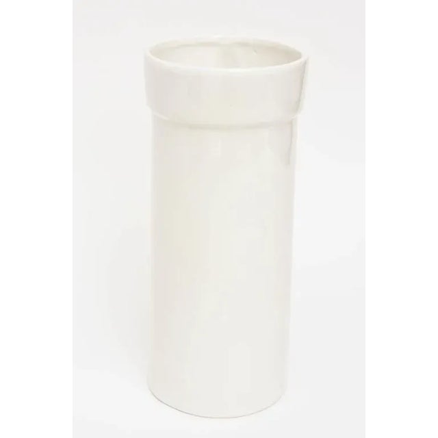 Pop Art Vintage Raymor Glazed Ceramic Pop Art Shirt Tie Vase Italian !970's For Sale - Image 3 of 9