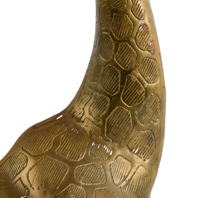 Mid-Century Modern Tall Brass Giraffe Sculpture With Engraved Patterned Surface For Sale - Image 10 of 10
