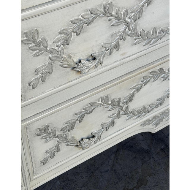 Wood Italian Hand-Carved Tuscan Chest with Laurel Garlands in Antiqued Silver Leaf For Sale - Image 7 of 18