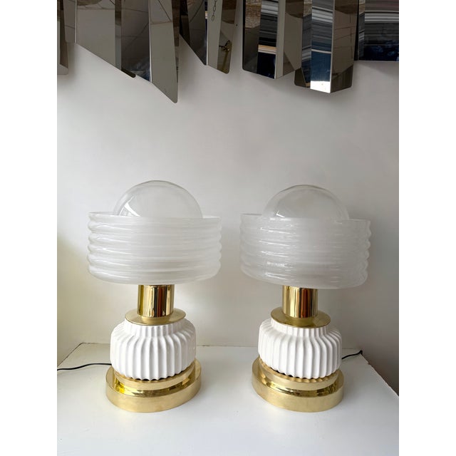 2020s Contemporary Pair of Brass and White Murano Glass Wave Shades Lamps, Italy For Sale - Image 5 of 11