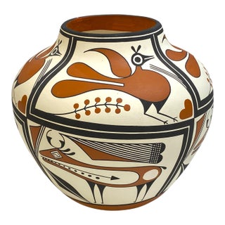 Large Adrian Vallo (Acoma Pueblo) New Mexico Native American Olla Jar/Vase With Heartline Deer and Bird Motif For Sale