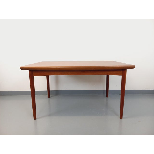Vintage Scandinavian Rectangular Teak Dining Table with Extensions from Dyrlund, 1960s For Sale - Image 6 of 18