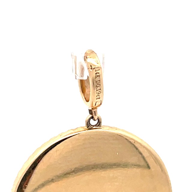 Late 20th Century Late 20th Century 14k Yellow Gold Pisces Zodiac Sign Diamond Studded Pendant For Sale - Image 5 of 5