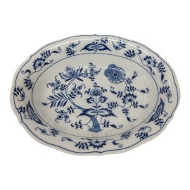 Example of Blue Danube Serving Bowls