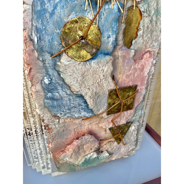 1980s Postmodern Lucite/Mixed Media Light Sculpture With Pedestal For Sale - Image 9 of 12