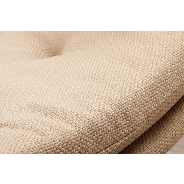 Vintage Lounge Chair in the style of Knoll, 1960s For Sale - Image 3 of 15