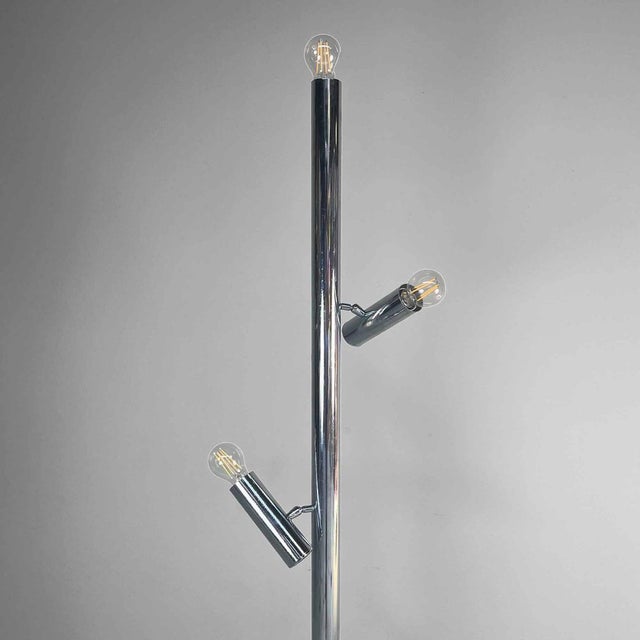 Italian Tubular Chrome Floor Lamp from Reggiani, 1970s For Sale - Image 18 of 18